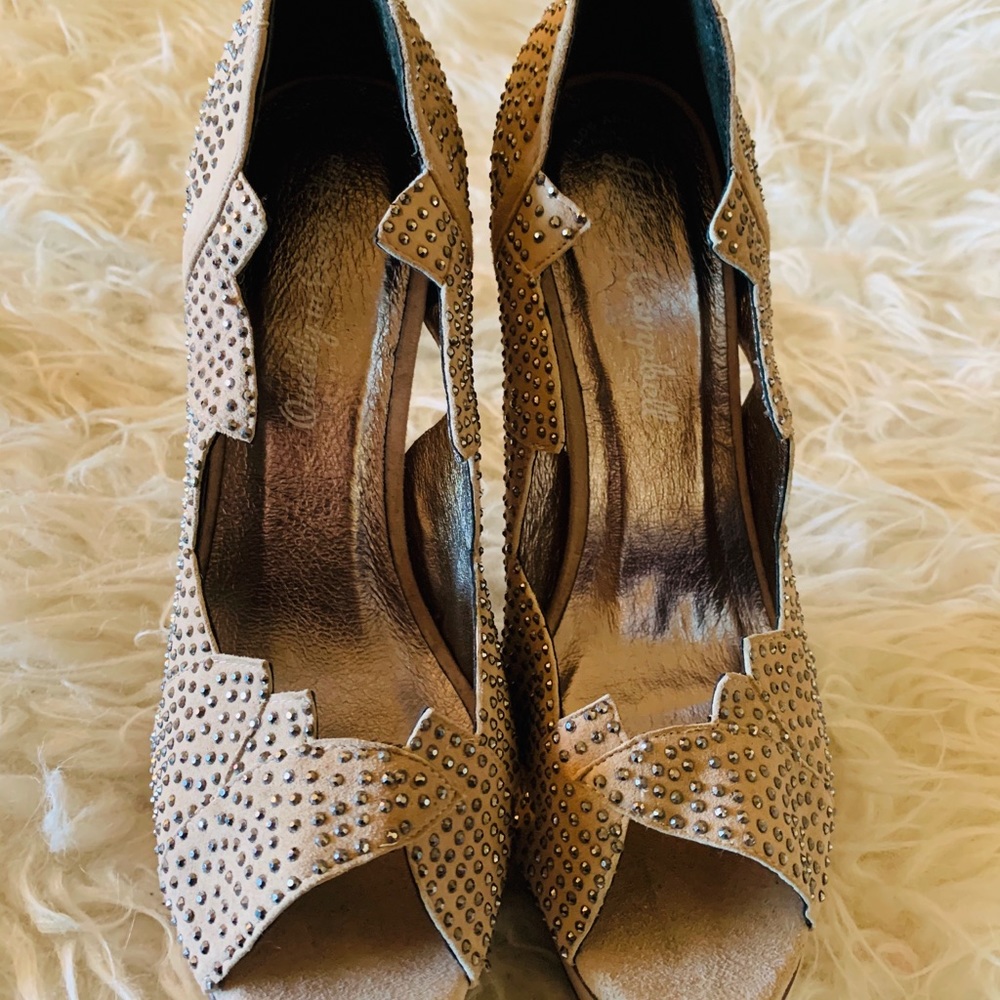 ⭕️SOLD⭕️SPARKLY JEFFREY CAMPBELL TURNER PUMPS